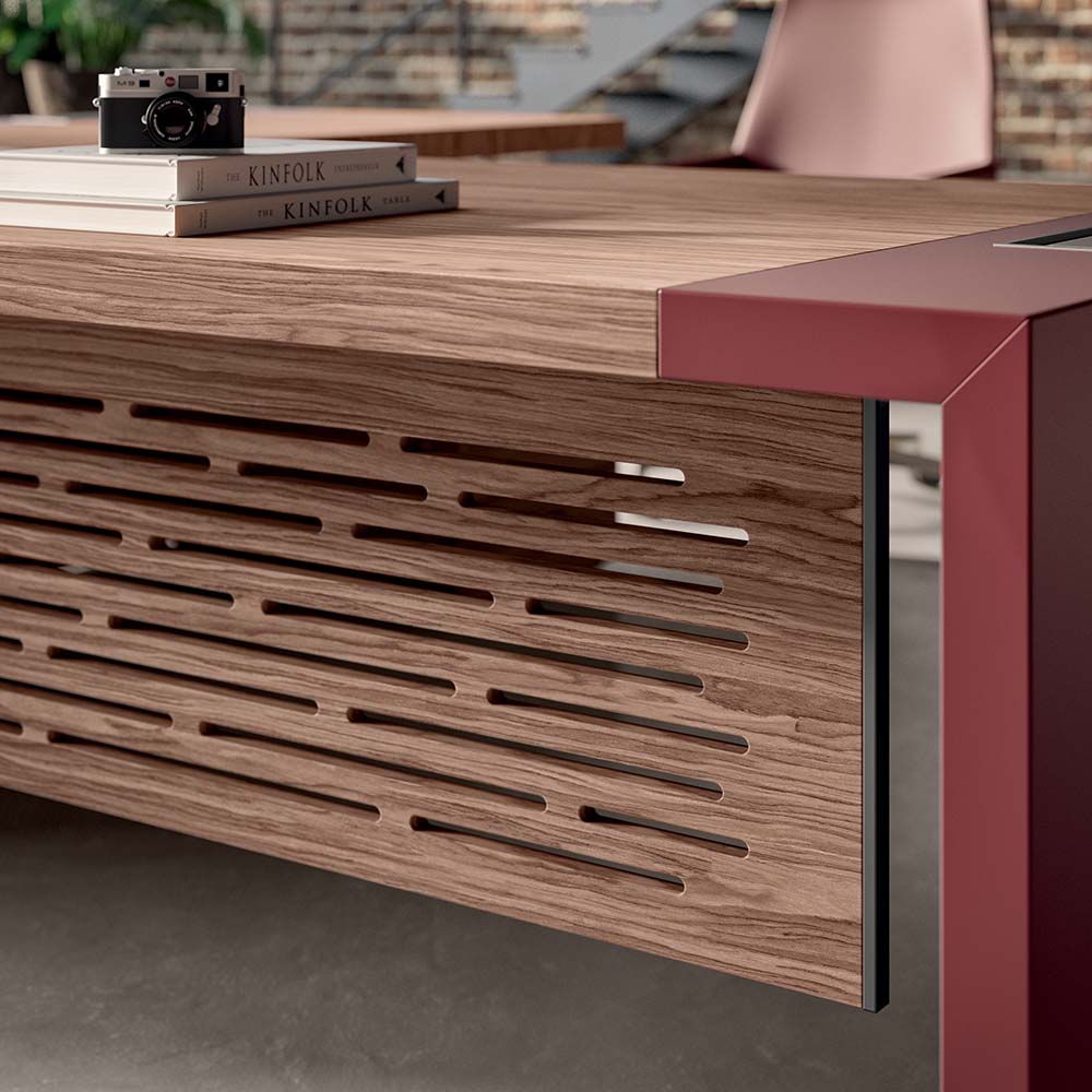 E10 Burgundy